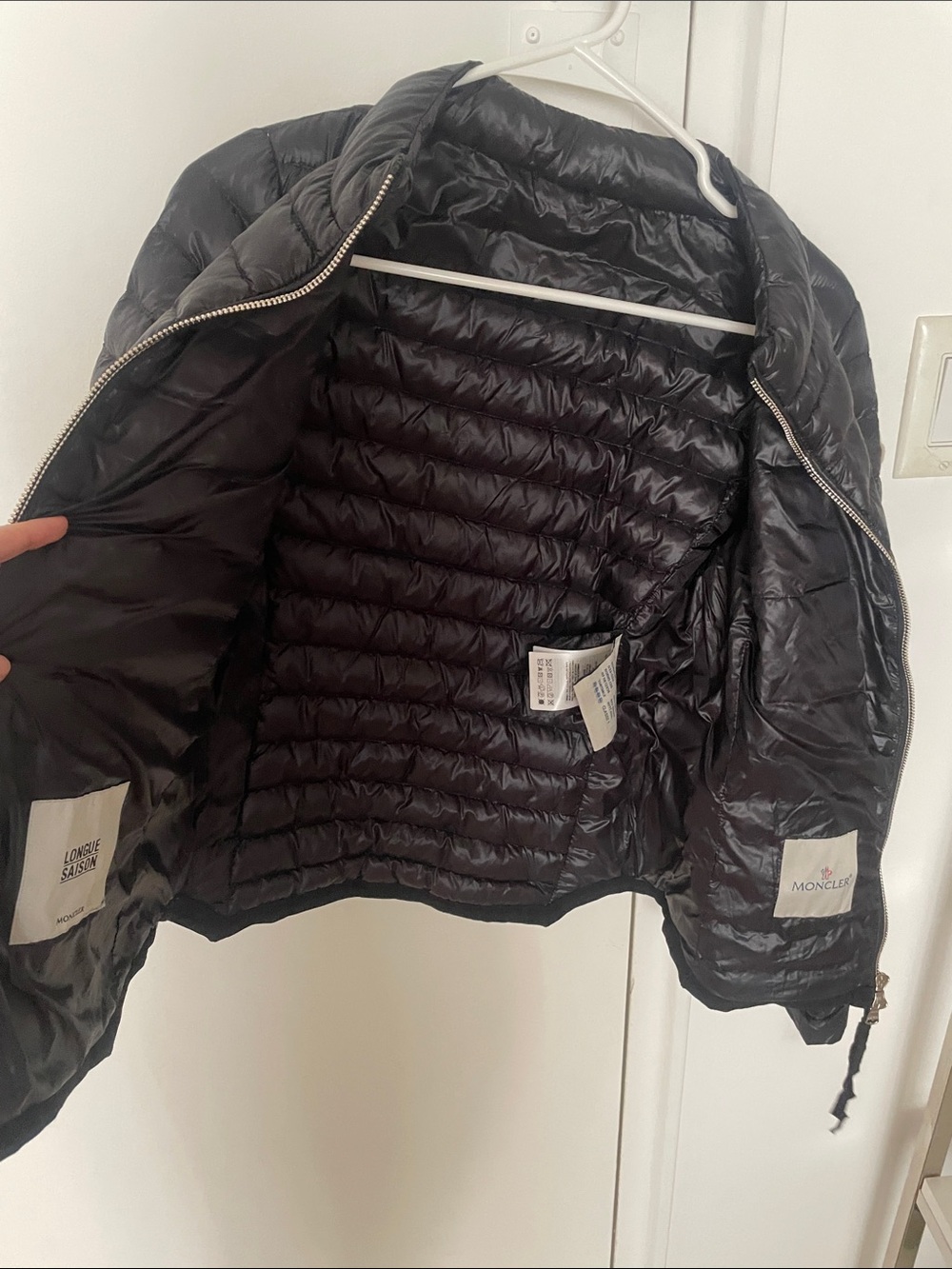 Moncler Lochet Giubbotto Down Jacket
Longue Saison Women's Jacket - Picture 7 of 7